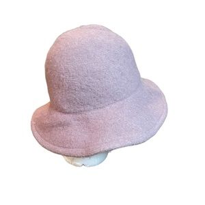 Free people pink bucket hat!